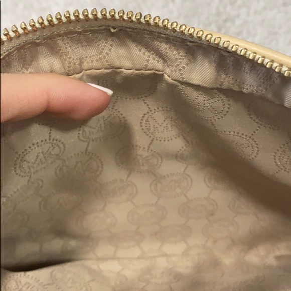 michael kors cross body bag - Picture 2 of 3
